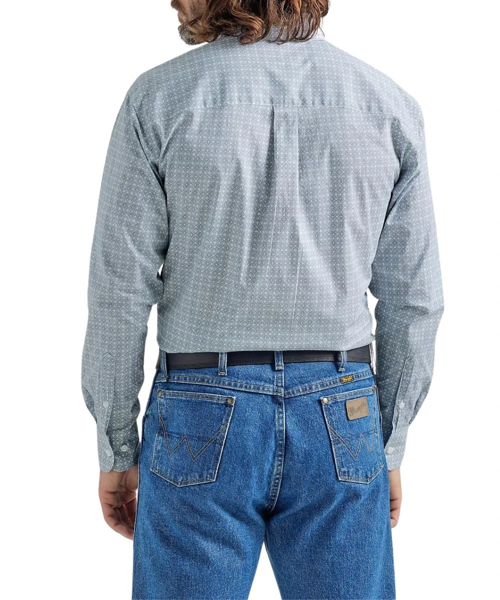 Wrangler Men's George Strait Button Down Shirt 4 Wrangler Men's George Strait Button Down Shirt - Image 2