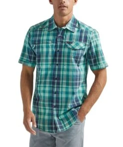Wrangler Men's ATG Button Down Shirt