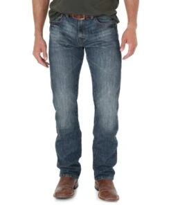 Wrangler Men's Retro Slim Straight Leg Jean